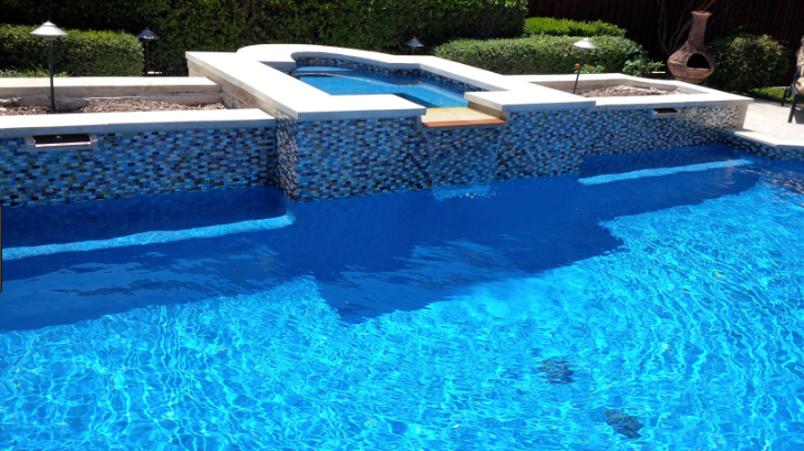 Simple tips to choose your pool tiles